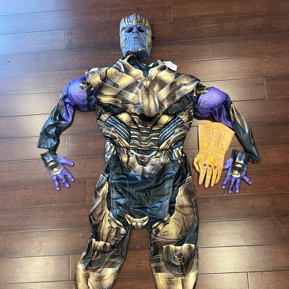 Marvel men’s Thanos costume